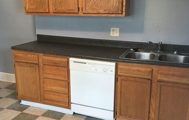 1449 N 6 ST