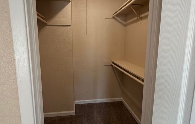 1 bed, 1 bath, 682 sqft, $905, Unit 714
