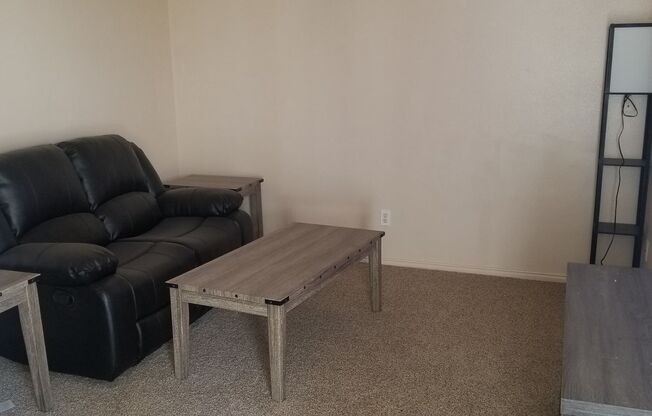 3 beds, 2 baths, $900