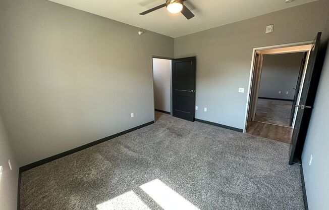 1 bed, 1 bath, $975