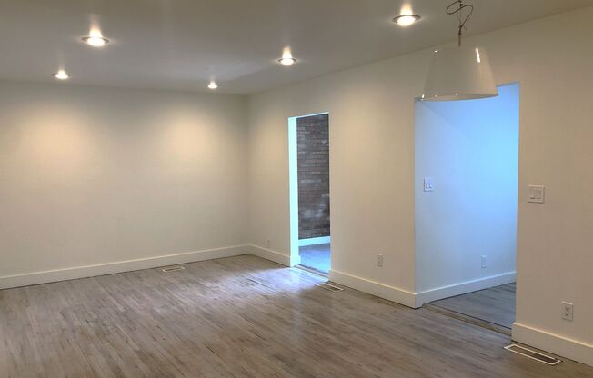 Beautiful 2 Bedroom Apartment with Office in Sugar House!