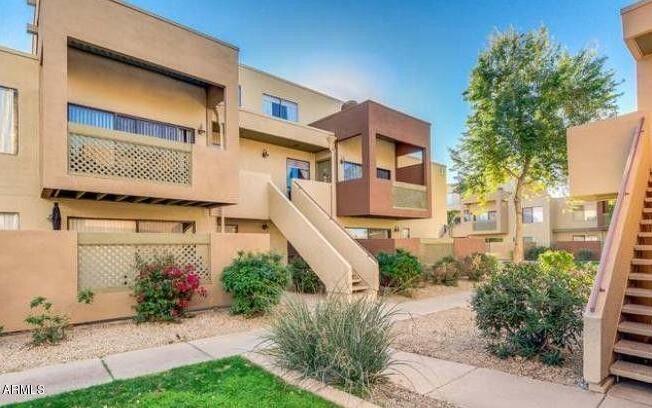 2 beds, 1 bath, 962 sqft, $1,500, Unit # 812
