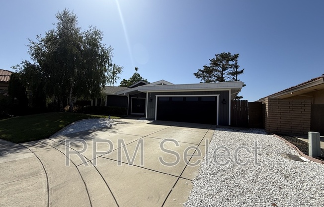 23 SAIL CT