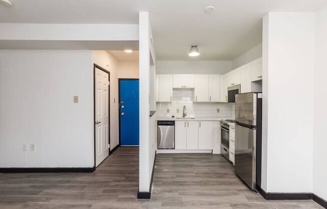 1 bed, 1 bath, 450 sqft, $1,200, Unit 504