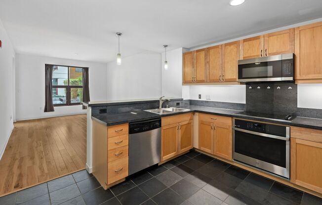Metrome - Ground floor with patio - 1 bedroom condo Downtown SD