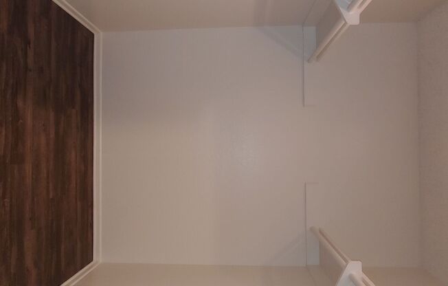 2 beds, 1 bath, 916 sqft, $2,475, Unit 120
