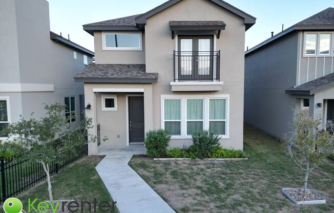 Beautiful 3 bed/ 2.5 Home in McAllen