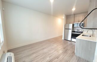 3 beds, 1 bath, 794 sqft, $1,745, Unit 102