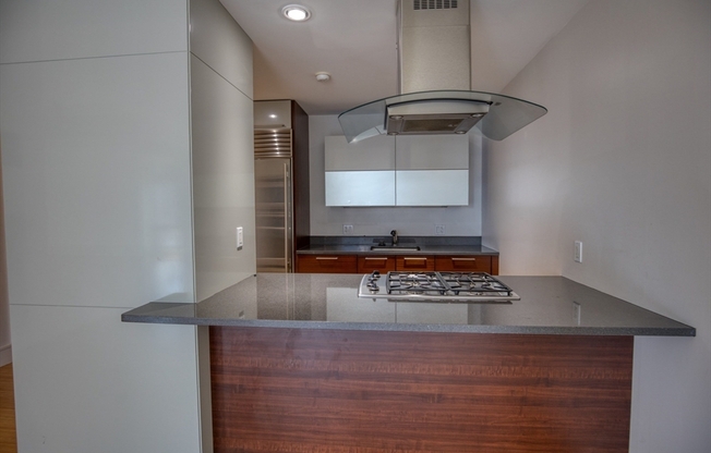 2 beds, 2 baths, 1,291 sqft, $5,750, Unit 1405