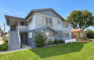 8366 Sargent Ave