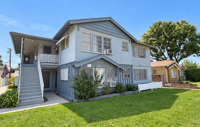 8366 Sargent Ave