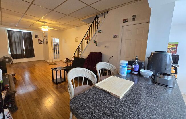 LOVELY 2 BEDROOM BREWERY TOWN HOUSE AVAILABLE JULY 10