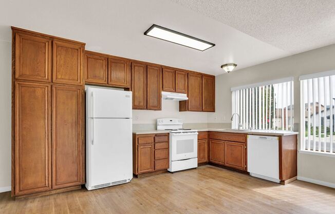 Great single level home in Mira Mesa.  Available now!