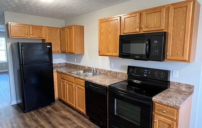2 beds, 2 baths, $900, Unit 374G