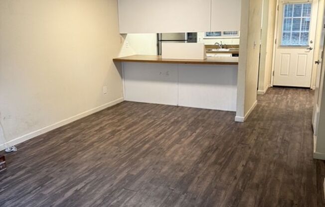 2 beds, 1 bath, 746 sqft, $1,795, Unit 21644