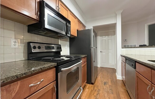 2512 Cranbrook Lane #4