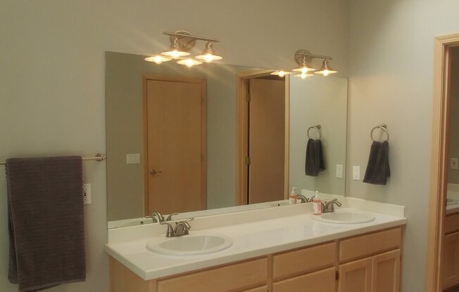 3 beds, 2 baths, $3,600
