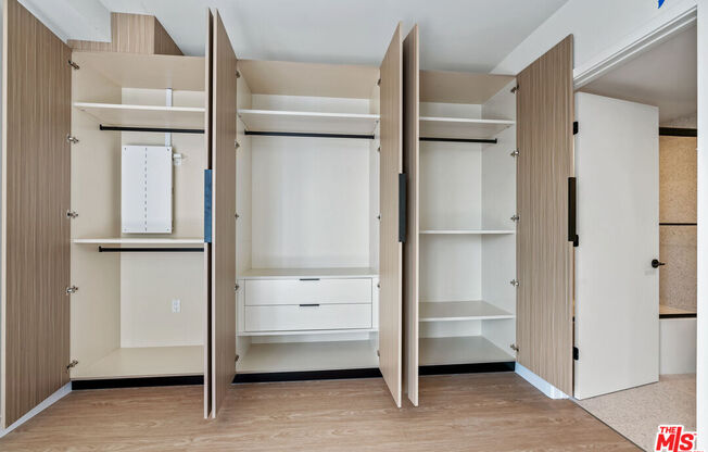 1 bed, 1 bath, 575 sqft, $3,550, Unit 434