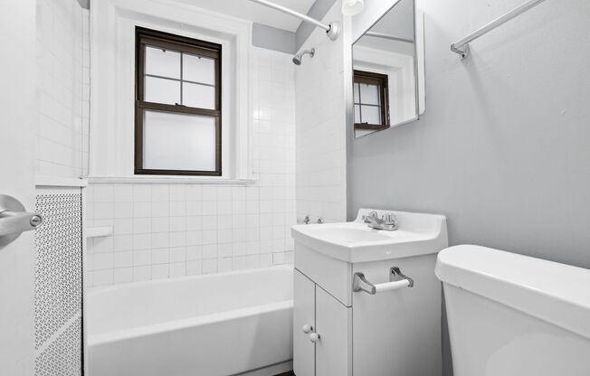 2 beds, 1 bath, 613 sqft, $1,250, Unit GH-03