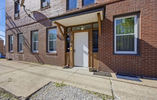 805-807 Bayonne Ave