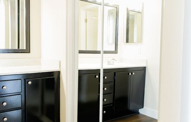 2 beds, 2 baths, 945 sqft, $2,650, Unit 69-202