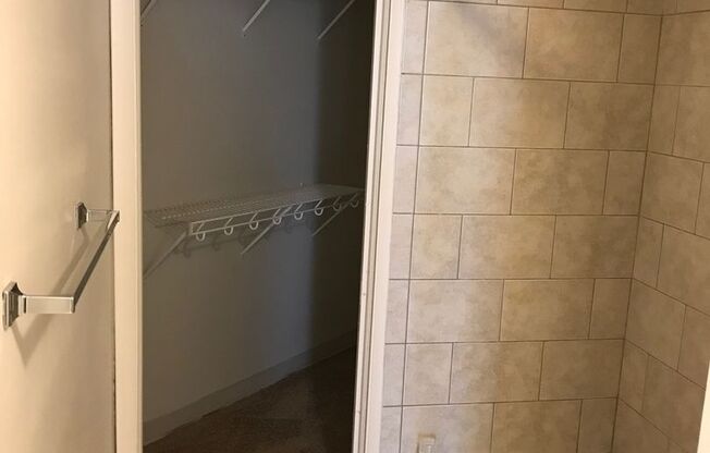 2 beds, 2 baths, 840 sqft, $1,979, Unit 4-0502