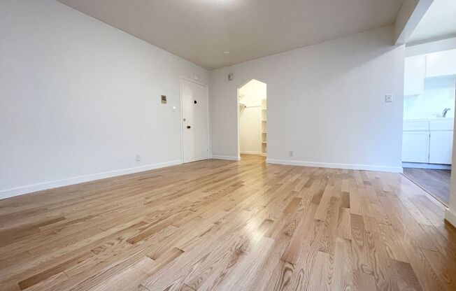 1685 Chestnut St. #201