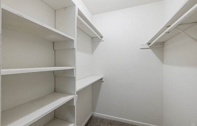 1 bed, 1 bath, 743 sqft, $895, Unit 2-09F