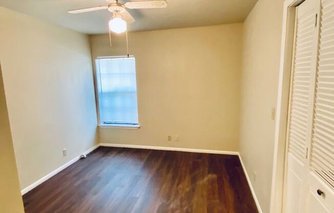 3 beds, 2 baths, $1,595