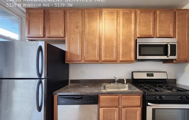 5139 W Windsor Ave