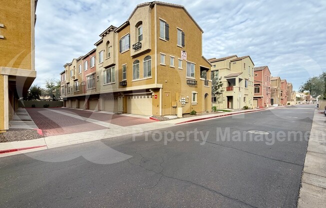 4 beds, 3 baths, 1,330 sqft, $2,199, Unit 1012