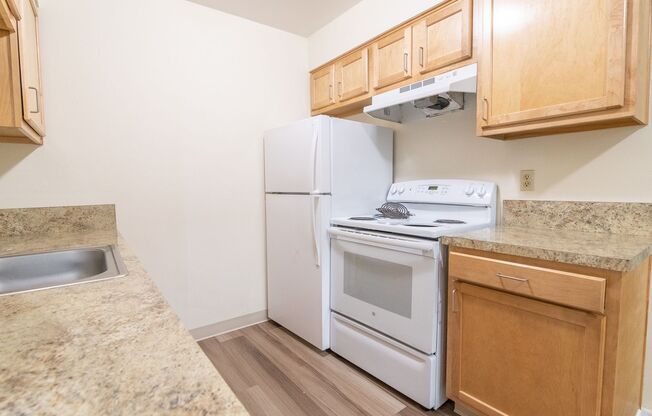 Pine St Apartments