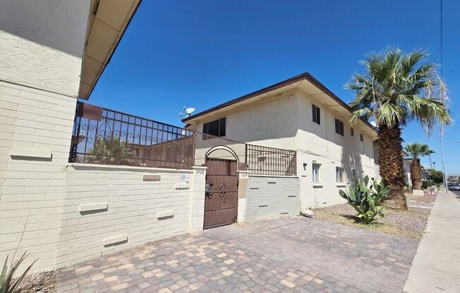 1904 Rexford Dr