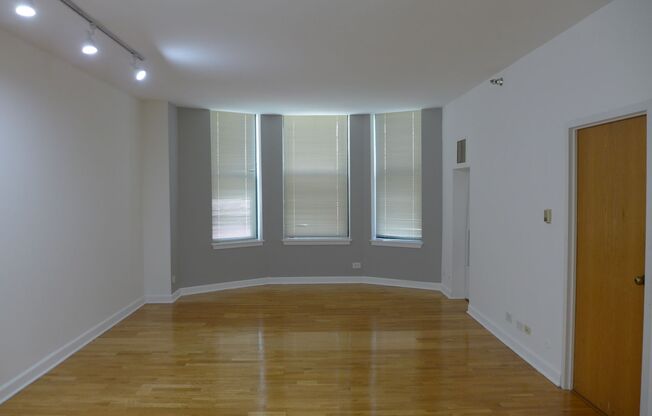 2 beds, 2 baths, 1,250 sqft, $2,850, Unit 08D