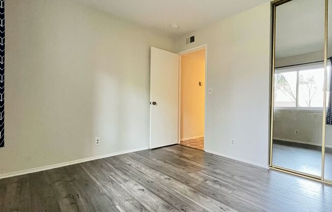 2 beds, 1 bath, $2,910, Unit Apt 111