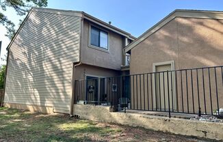 3 beds, 2.5 baths, $2,150, Unit UNIT 38