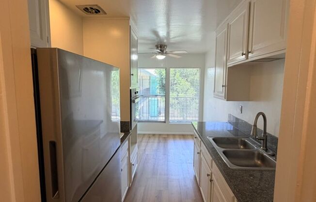 6351 Linden Ave