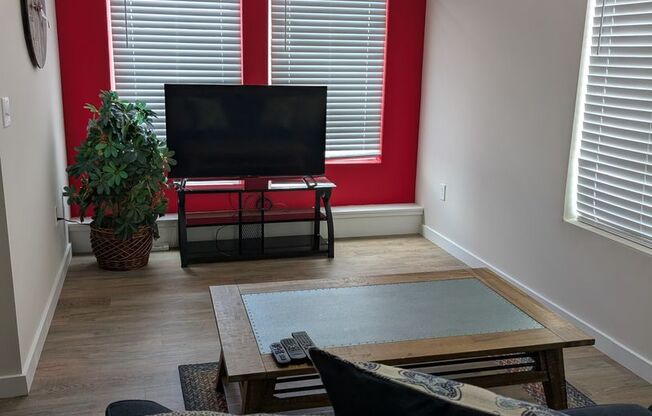 2 beds, 1 bath, 1,088 sqft, $1,900, Unit Apt 301 Short term