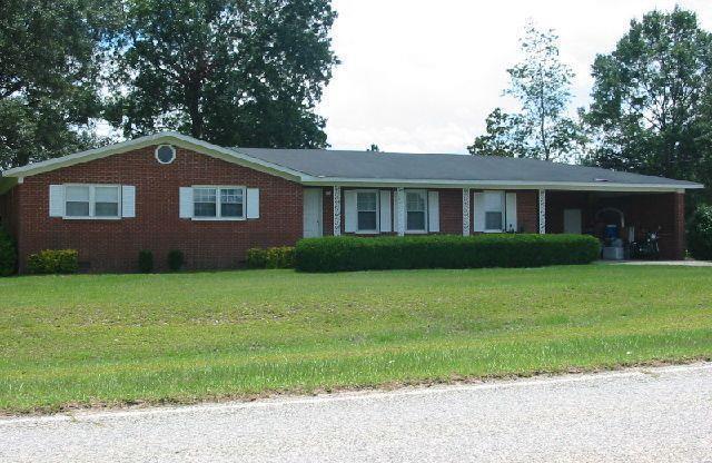 THREE BEDROOM HOUSE IN HAHIRA, LOWNDES COUNTY