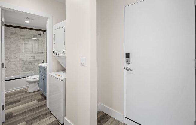 Studio, 1 bath, 377 sqft, $1,995, Unit 20