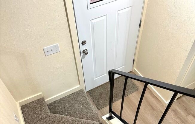 2 beds, 1.5 baths, 800 sqft, $1,499, Unit 1683C