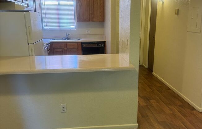 1 bed, 1 bath, 568 sqft, $850, Unit 1202