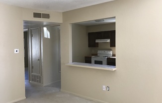 2 beds, 1 bath, 750 sqft, $795, Unit Unit 1