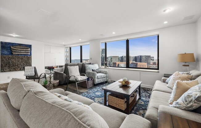 3 beds, 2 baths, 1,890 sqft, $7,500, Unit 22F