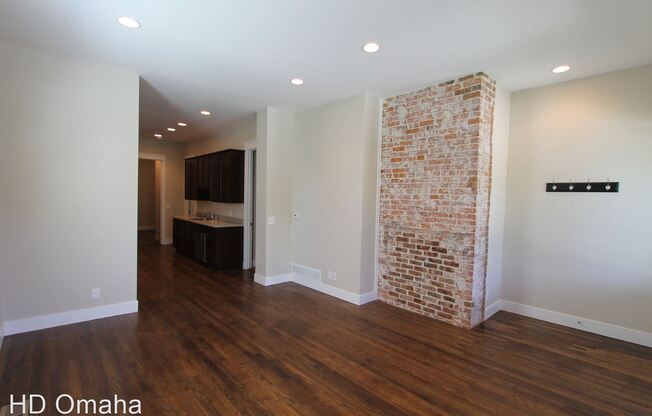 1142-1 S. 29th St.