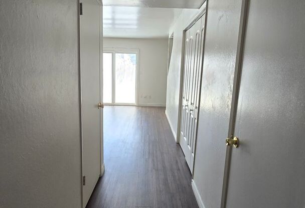 1272p-168.1- 1825 3rd Street #A-#C MG