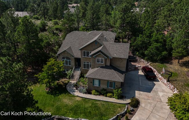 5 Bed 4 Bath in Woodmen Oaks neighborhood!!