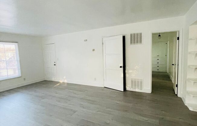 1 bed, 1 bath, $2,295, Unit 405-18