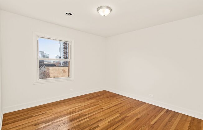 3 beds, 2 baths, $3,695, Unit 602