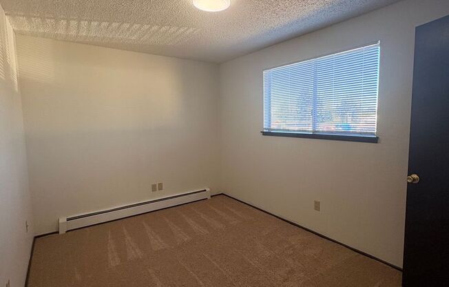 1 bed, 1 bath, 650 sqft, $1,260, Unit A-22